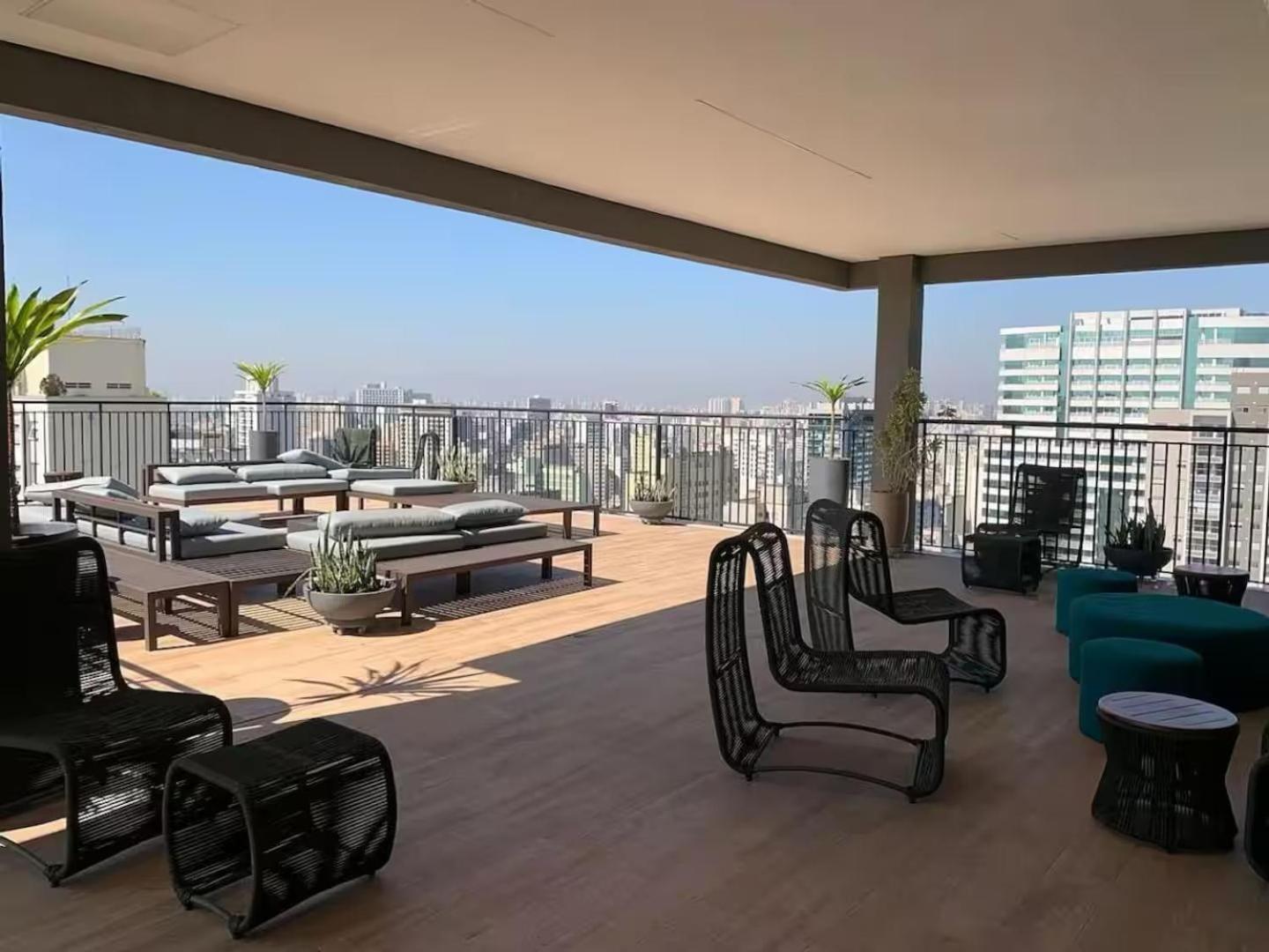 Apartamento Com Ampla Vista, Pq Augusta, 11 Andar, Metro *