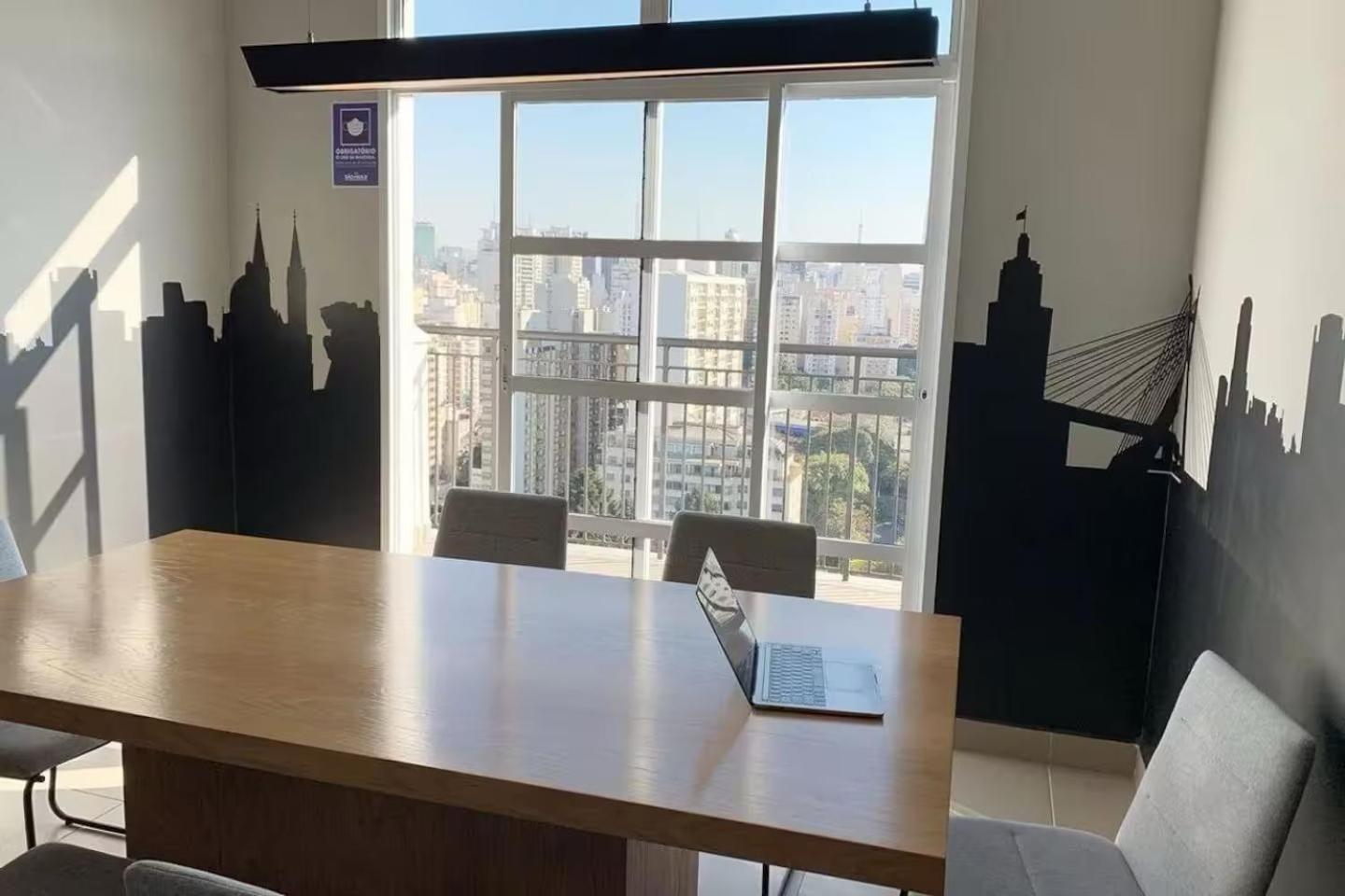 Com Ampla Vista, Pq Augusta, 11 Andar, Metro